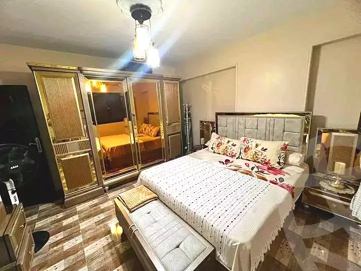https://aqarmap.com.eg/ar/listing/7225458-for-sale-alexandria-bw-qyr-street-25