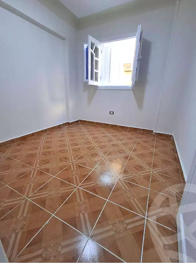 https://aqarmap.com.eg/ar/listing/7225525-for-sale-alexandria-al-agamy-shataa-el-nakheel