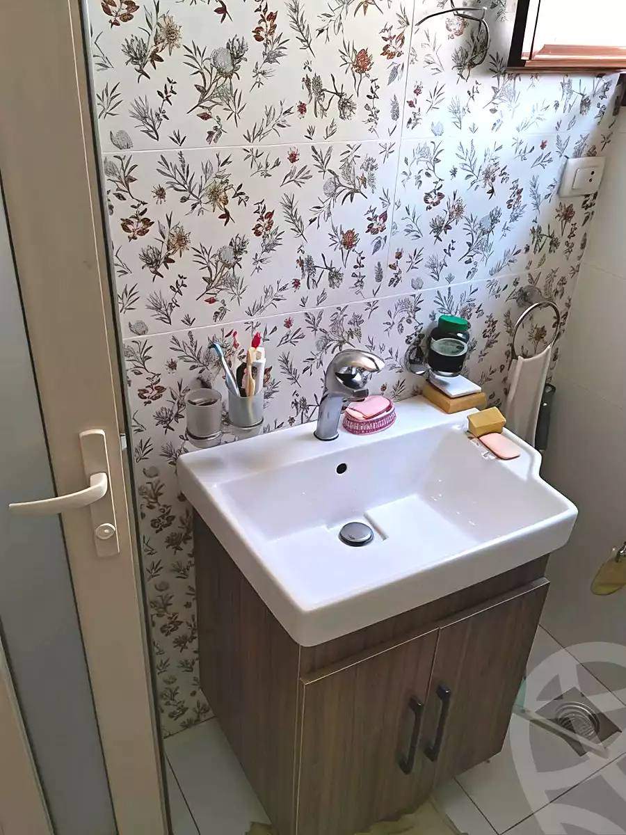 https://aqarmap.com.eg/en/listing/7225746-for-sale-alexandria-al-agamy-lbytsh-ibrahim-othman-st