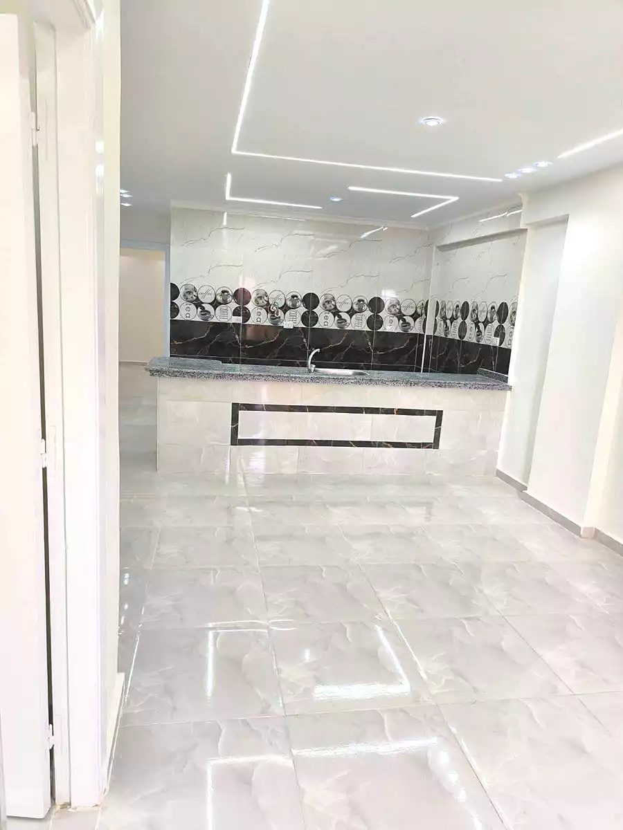https://aqarmap.com.eg/ar/listing/7225783-for-sale-alexandria-al-agamy-lbytsh-bianchiii