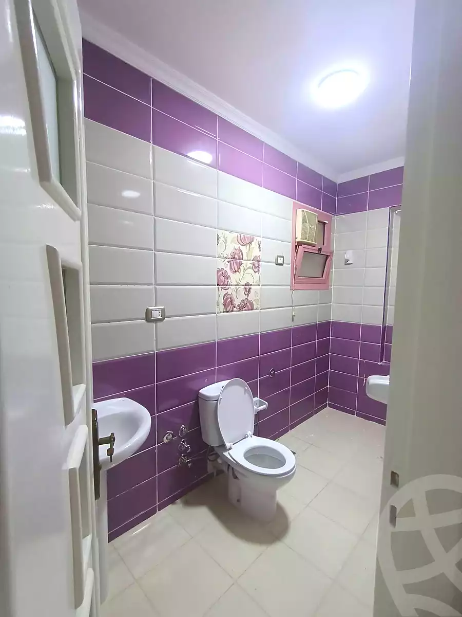 https://aqarmap.com.eg/en/listing/7225886-for-rent-alexandria-al-agamy-el-hanouvel-kasr-al-quiri-st-1