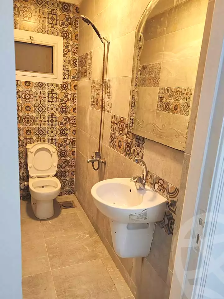 https://aqarmap.com.eg/en/listing/7225918-for-rent-alexandria-el-montazah