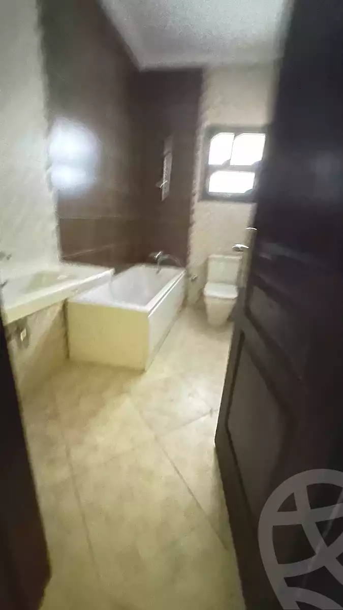 https://aqarmap.com.eg/ar/listing/7225906-for-rent-cairo-new-cairo-compounds-el-deyar-mokhabarat