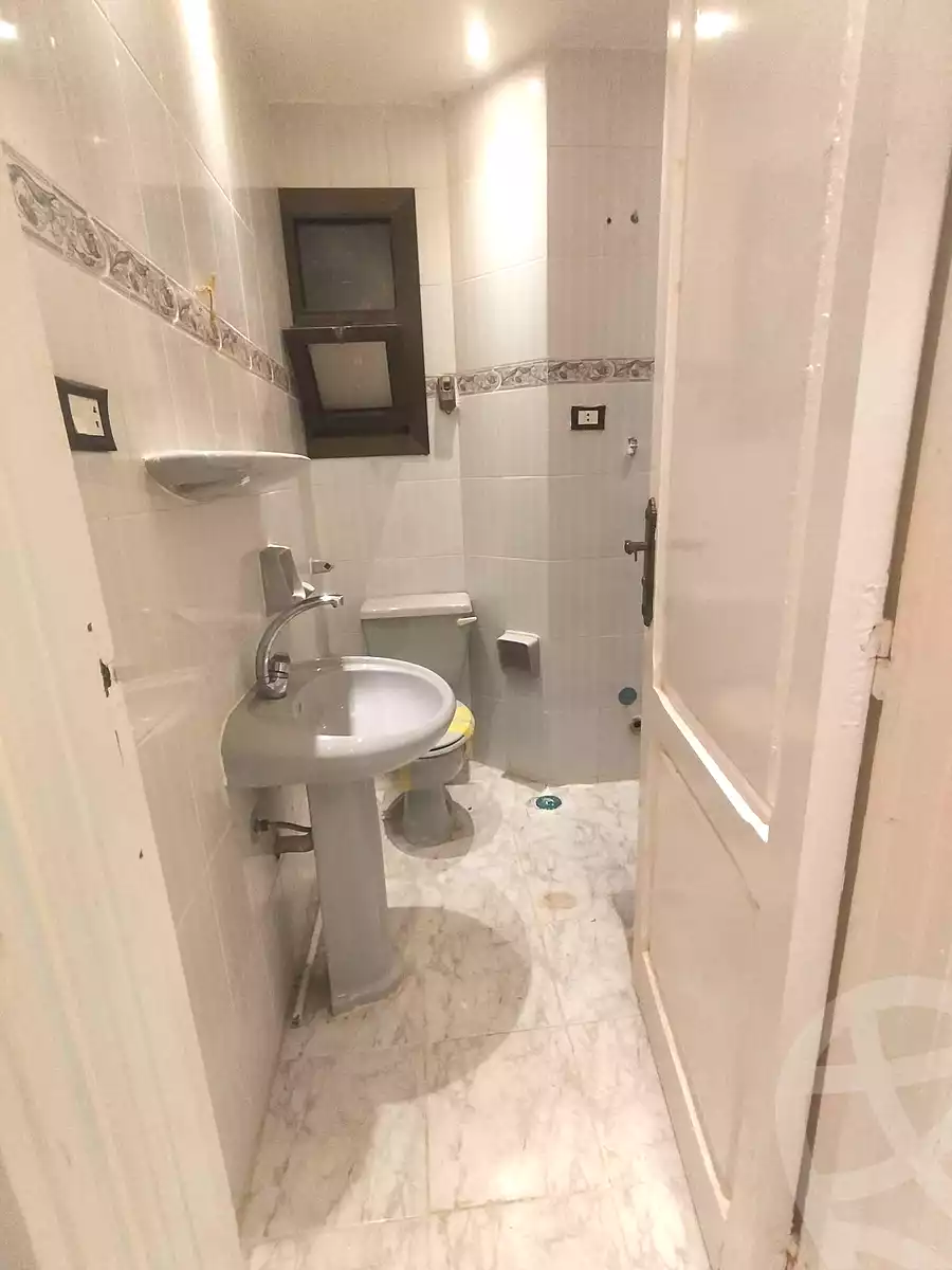 https://aqarmap.com.eg/en/listing/7225946-for-sale-alexandria-al-agamy-shataa-el-nakheel