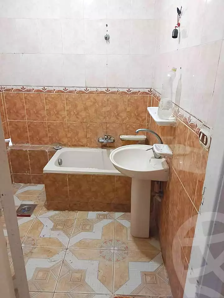 https://aqarmap.com.eg/en/listing/7226150-for-sale-alexandria-al-agamy-el-hanouvel-kasr-al-quiri-st-1