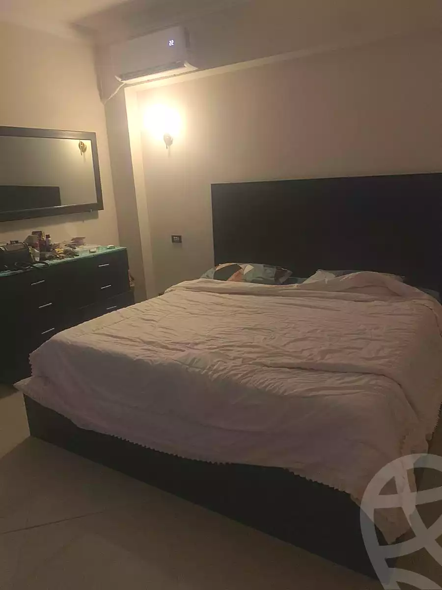 https://aqarmap.com.eg/ar/listing/7226292-for-sale-cairo-6th-of-october-el-ahyaa-neighborhood-3rd-al-hay-al-thalith-st