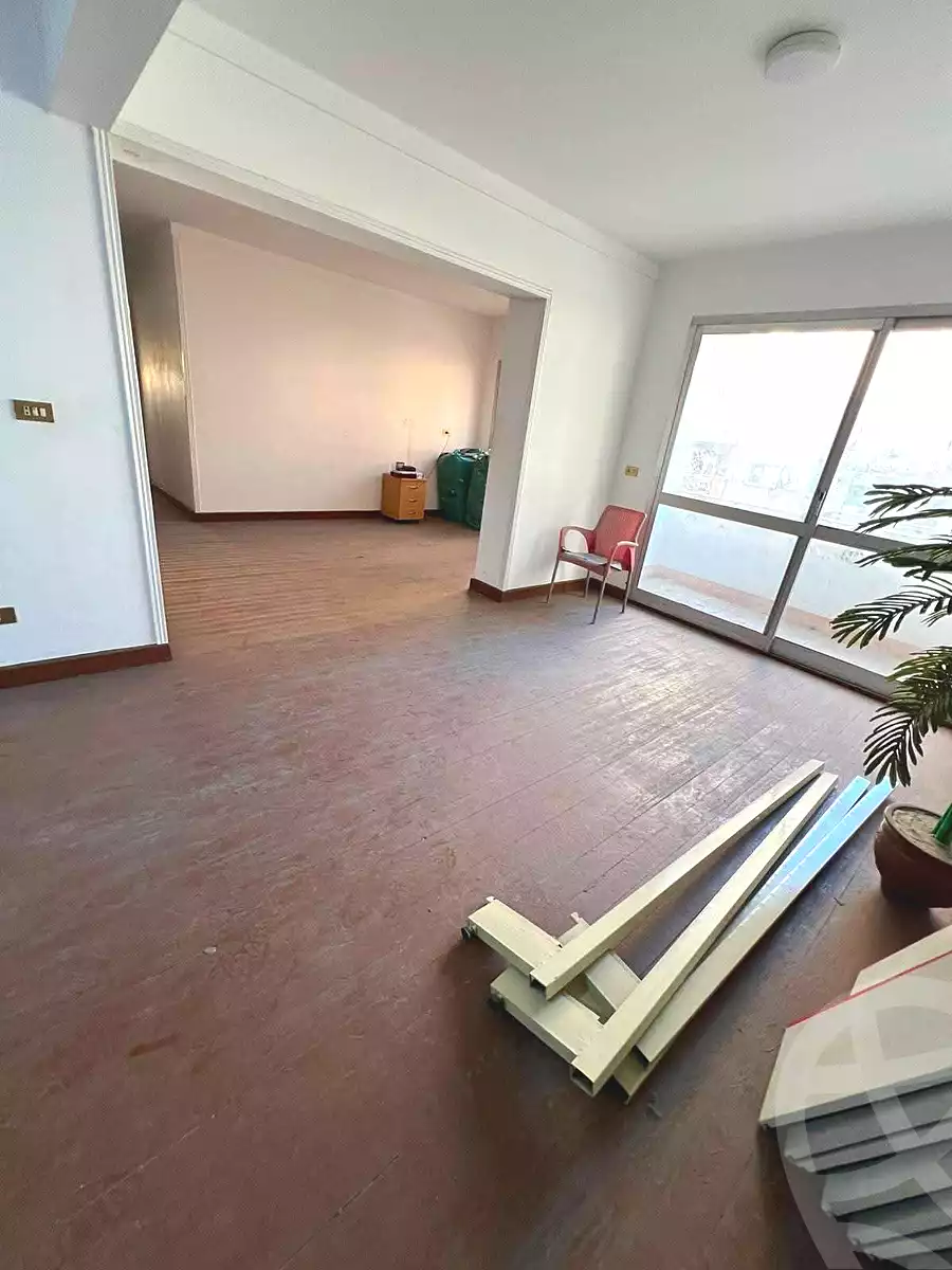 https://aqarmap.com.eg/ar/listing/7226303-for-sale-alexandria-fyktwry-shr-jml-bd-lnsr