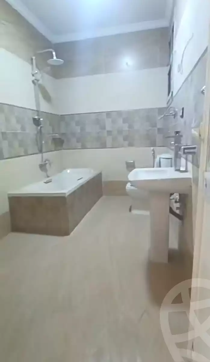 https://aqarmap.com.eg/ar/listing/7226413-for-sale-cairo-nozha-2-el-khamseen-st