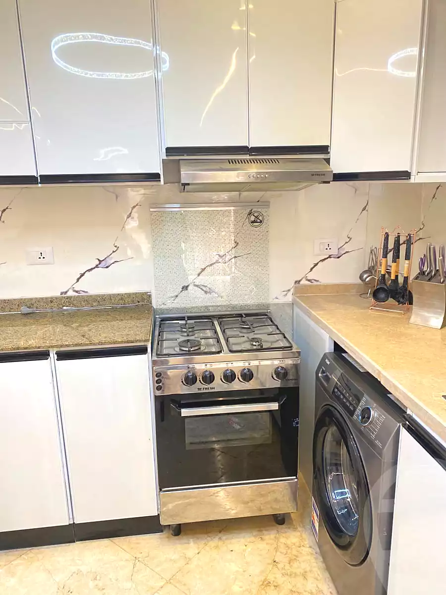 https://aqarmap.com.eg/ar/listing/7226429-for-rent-cairo-el-sheikh-zayed-city-compounds-beverly-hills