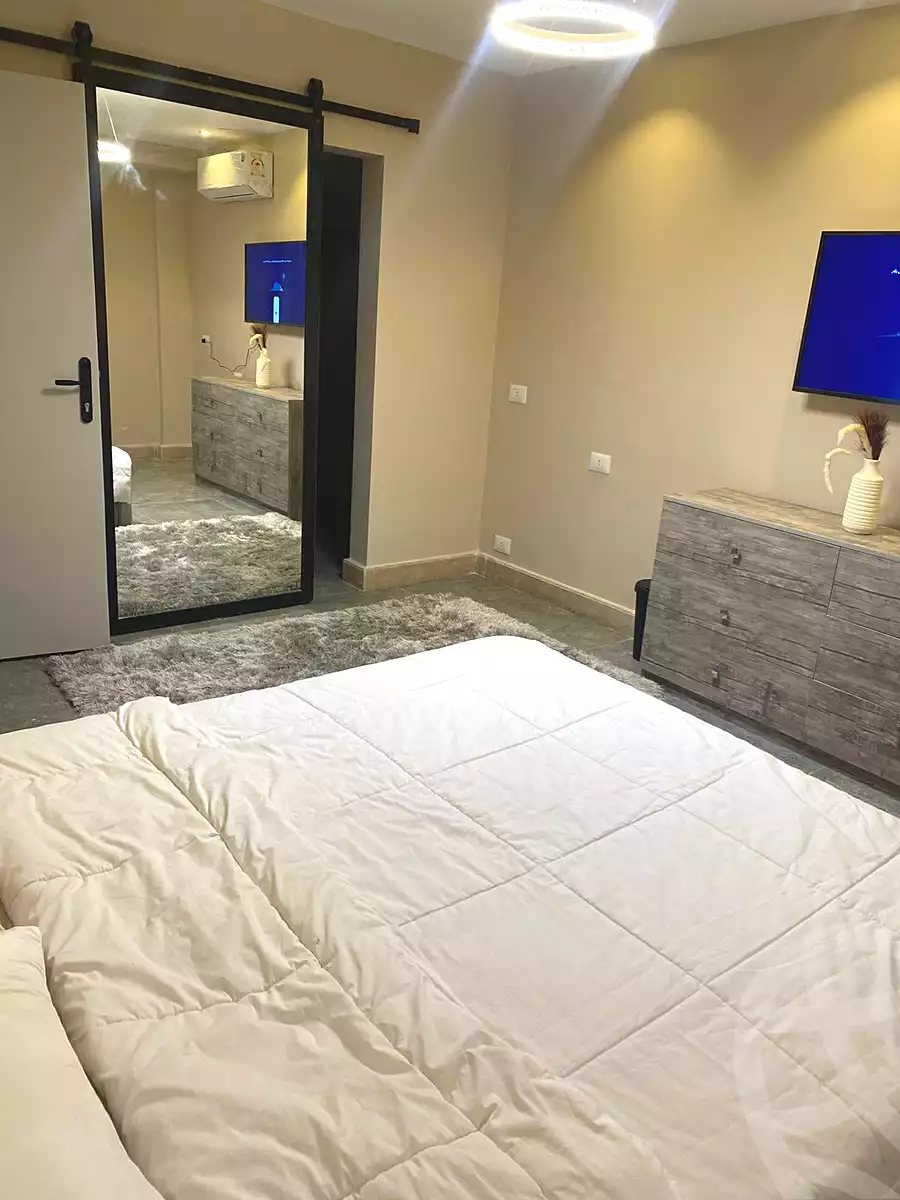 https://aqarmap.com.eg/ar/listing/7226429-for-rent-cairo-el-sheikh-zayed-city-compounds-beverly-hills