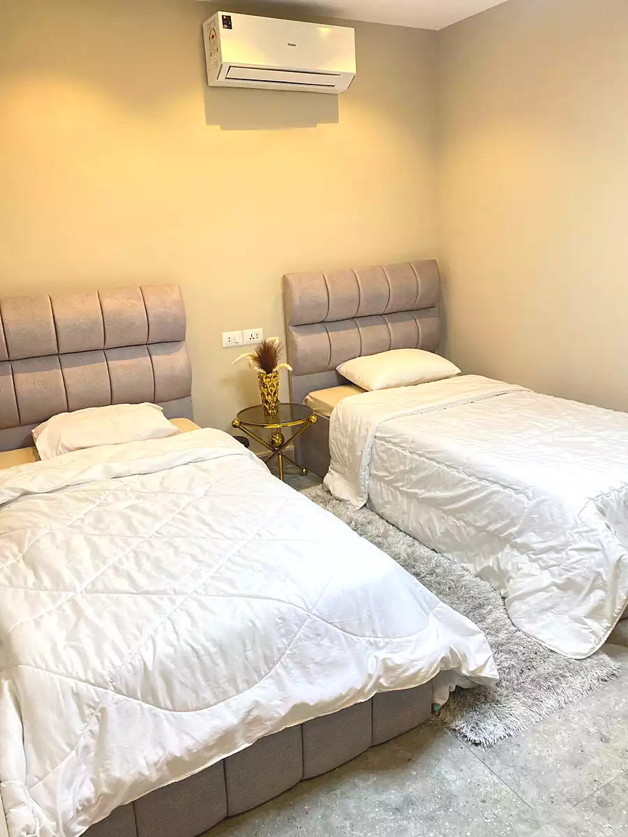 https://aqarmap.com.eg/ar/listing/7226429-for-rent-cairo-el-sheikh-zayed-city-compounds-beverly-hills