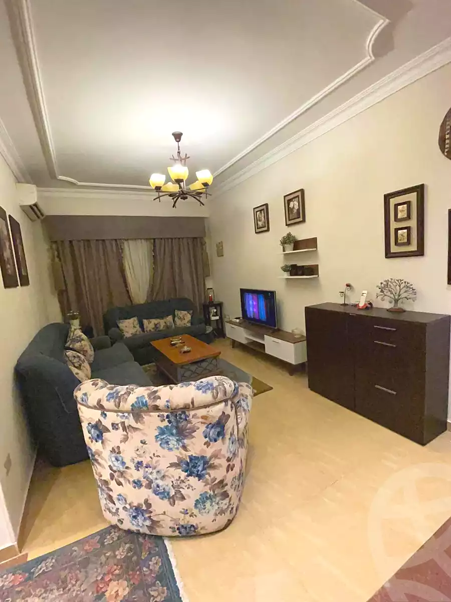 https://aqarmap.com.eg/ar/listing/7226472-for-rent-cairo-el-sheikh-zayed-city-compounds-beverly-hills