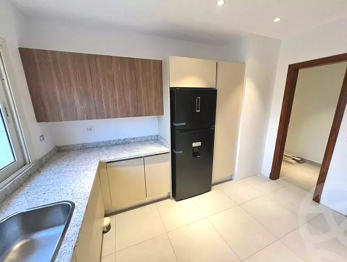 https://aqarmap.com.eg/ar/listing/7226618-for-sale-cairo-new-cairo-compounds-mountain-view-hyde-park