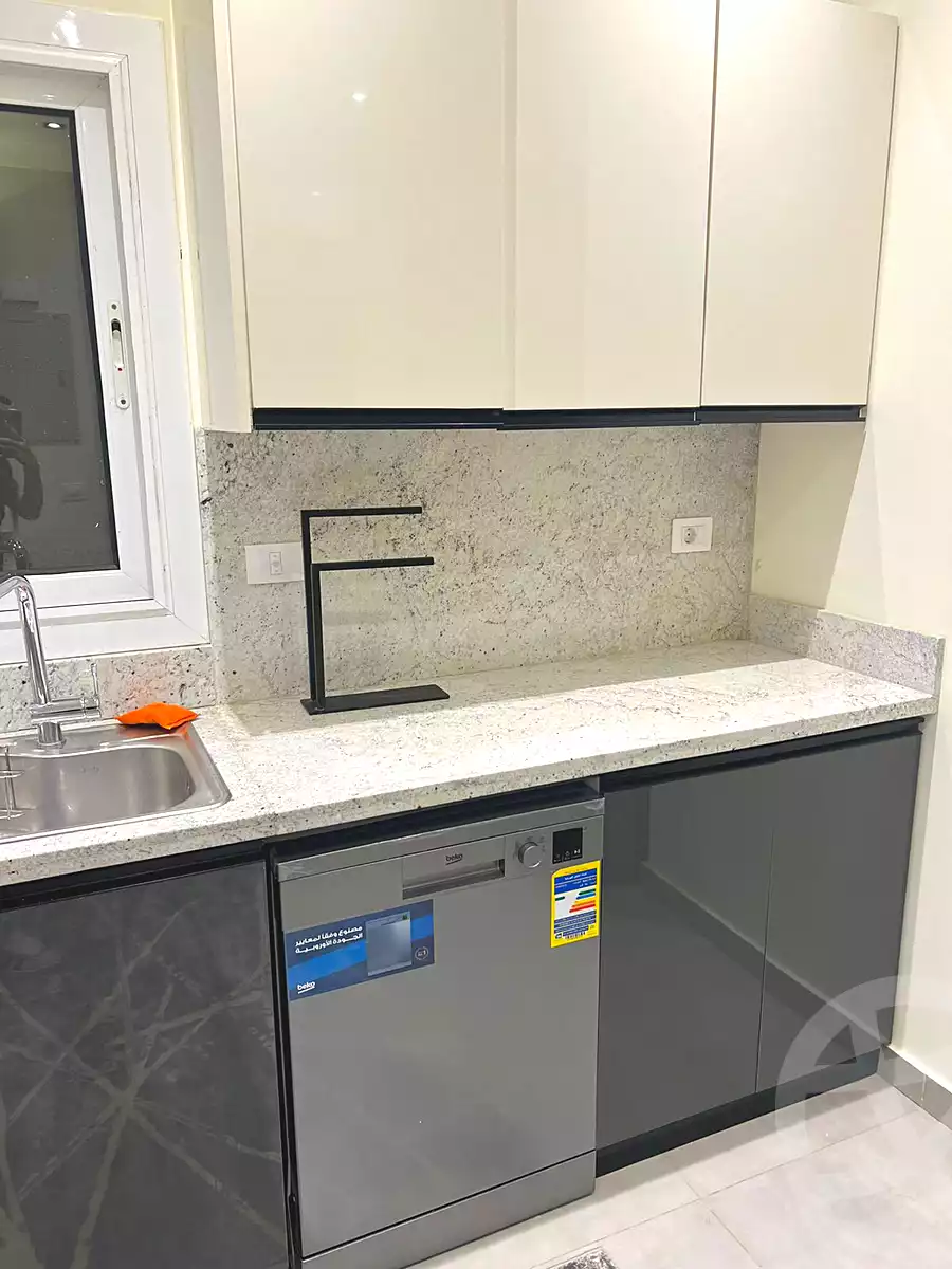 https://aqarmap.com.eg/en/listing/7226632-for-rent-cairo-new-cairo-compounds-hyde-park
