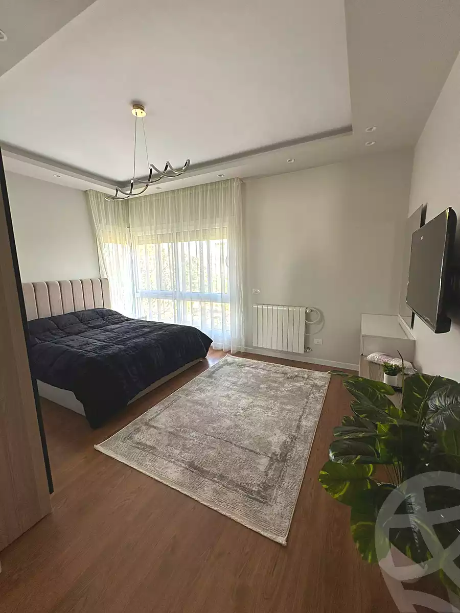 https://aqarmap.com.eg/en/listing/7226632-for-rent-cairo-new-cairo-compounds-hyde-park