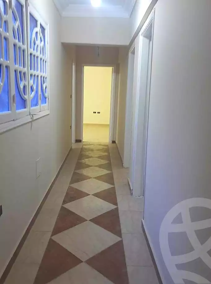 https://aqarmap.com.eg/ar/listing/7226770-for-rent-cairo-helwan-rostom-st