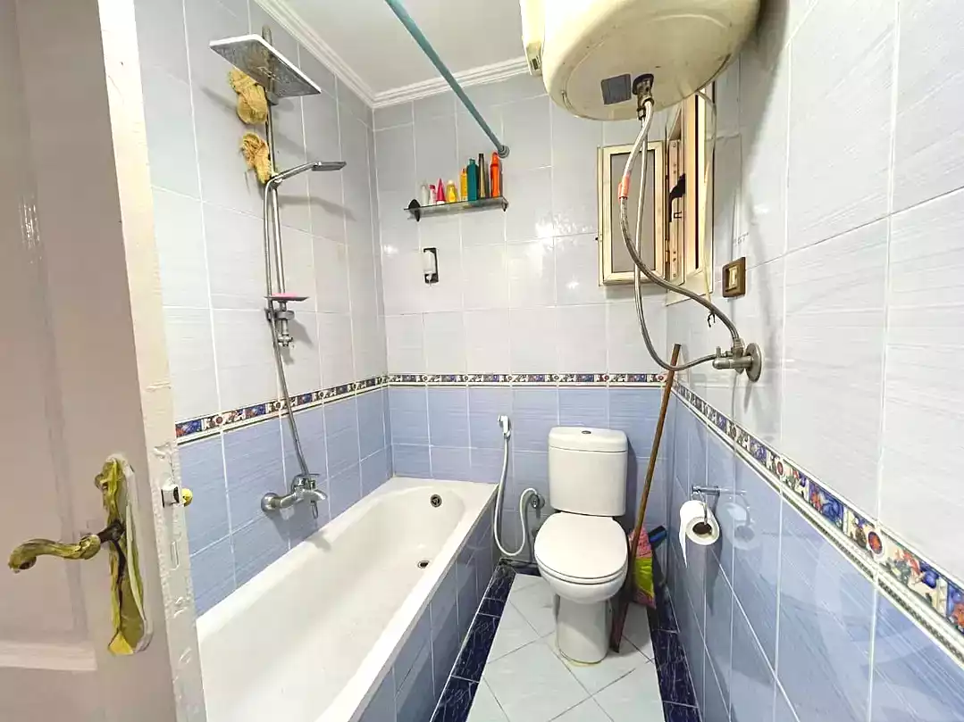 https://aqarmap.com.eg/ar/listing/7226888-for-sale-alexandria-ganaklis