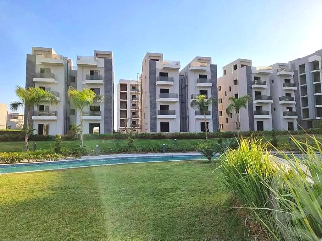 https://aqarmap.com.eg/ar/listing/7226792-for-sale-cairo-6th-of-october-hadaeq-october-compounds-sun-capital