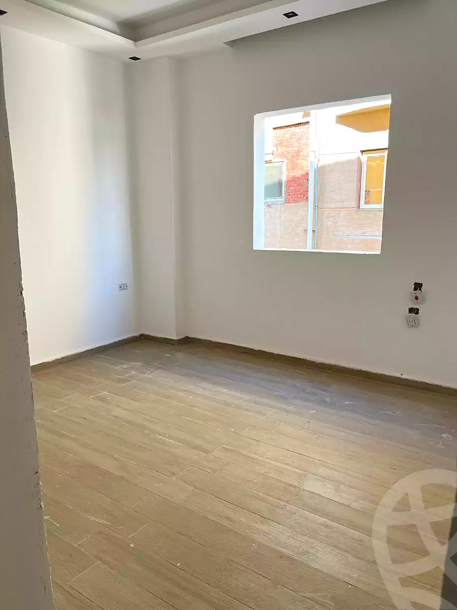شقة بـ٣ غرف نوم في Mostashareen، صورة ٥ من ٩