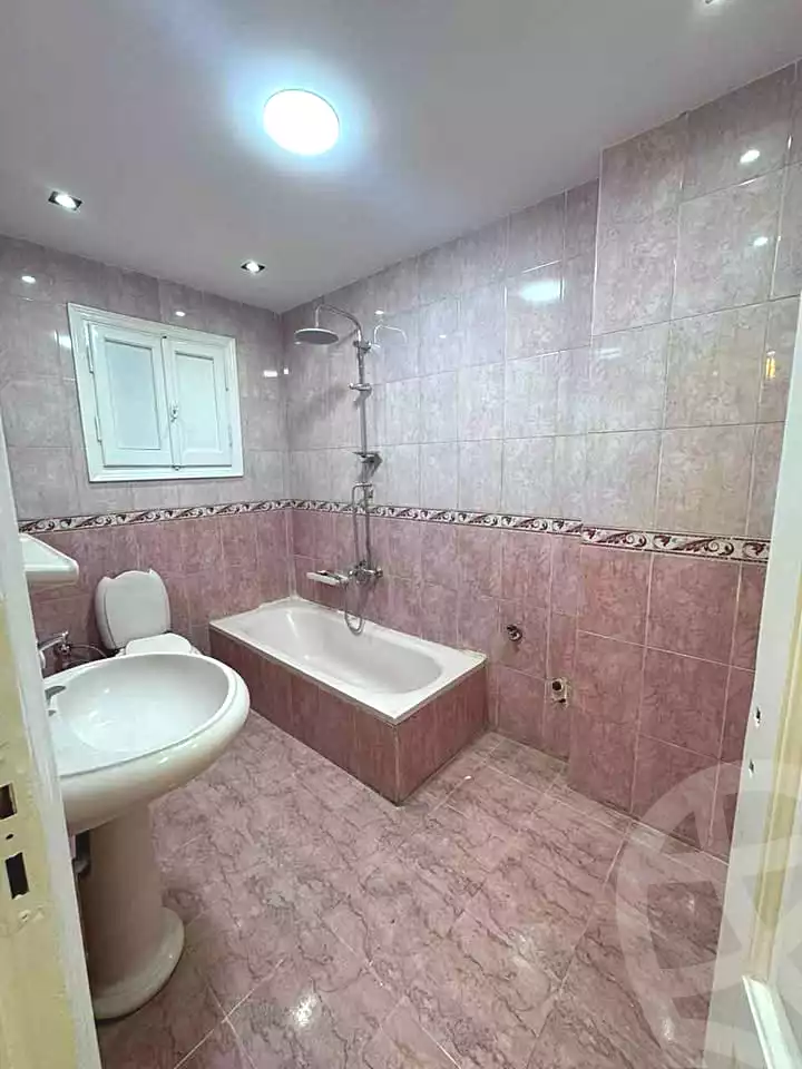https://aqarmap.com.eg/en/listing/7227235-for-sale-alexandria-sydy-bshr-sydy-bshr-bhry-shr-mhmwd-l-yswy