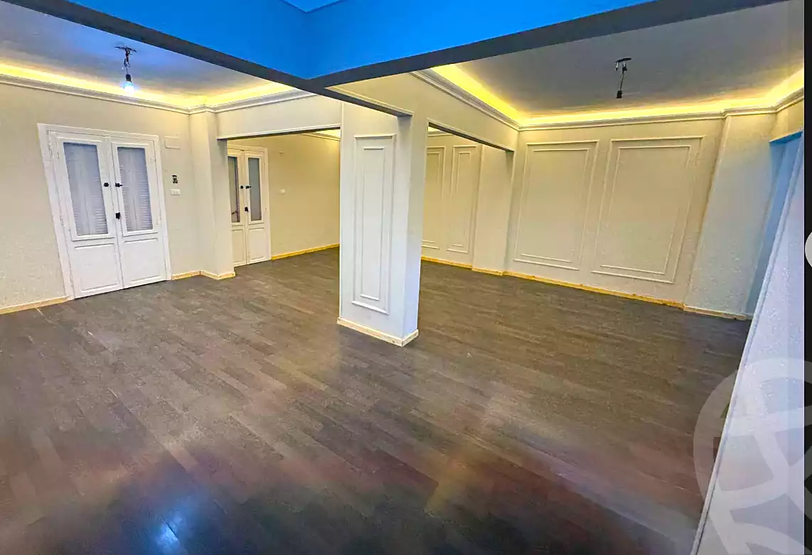 https://aqarmap.com.eg/en/listing/7227298-for-sale-cairo-helwan-azam-mosque-st