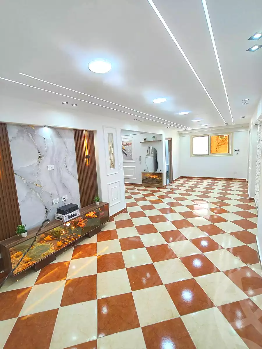 https://aqarmap.com.eg/ar/listing/7227374-for-sale-alexandria-sydy-bshr-sydy-bshr-bhry-shr-mhmwd-l-yswy