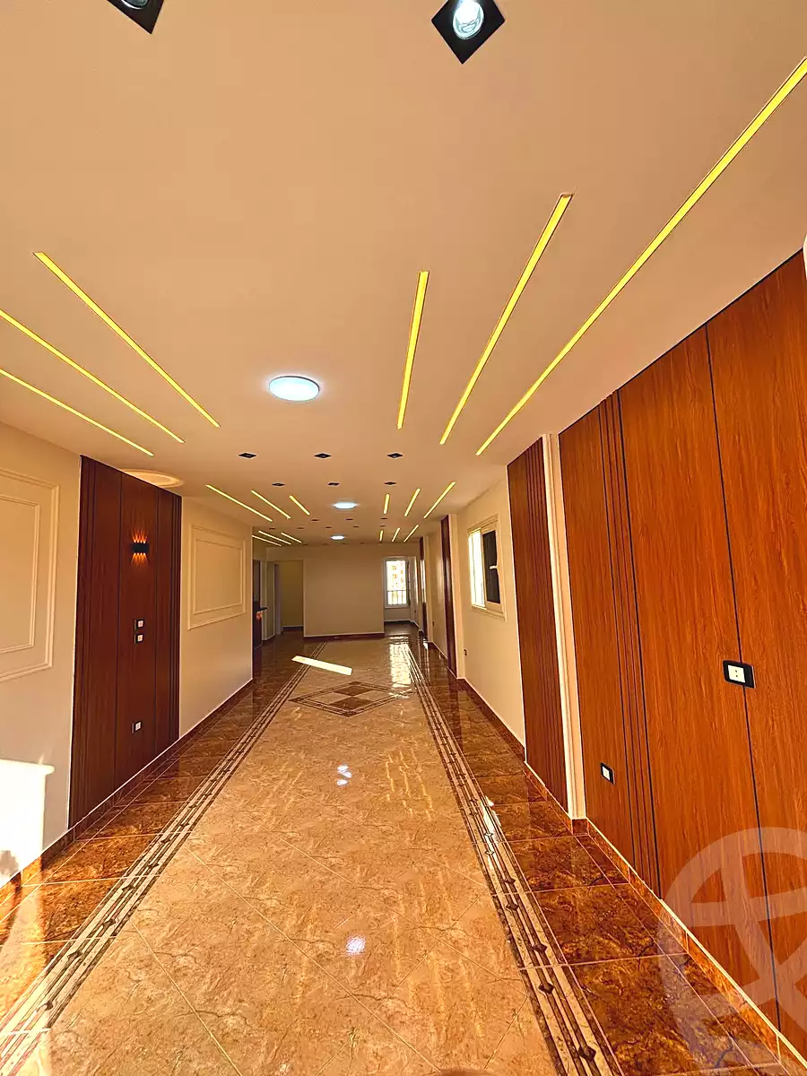https://aqarmap.com.eg/ar/listing/7227994-for-sale-alexandria-sydy-bshr-sydy-bshr-bhry-shr-mhmwd-l-yswy