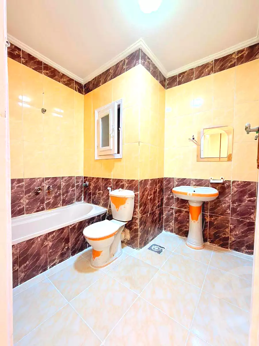 https://aqarmap.com.eg/en/listing/7228054-for-sale-alexandria-al-agamy