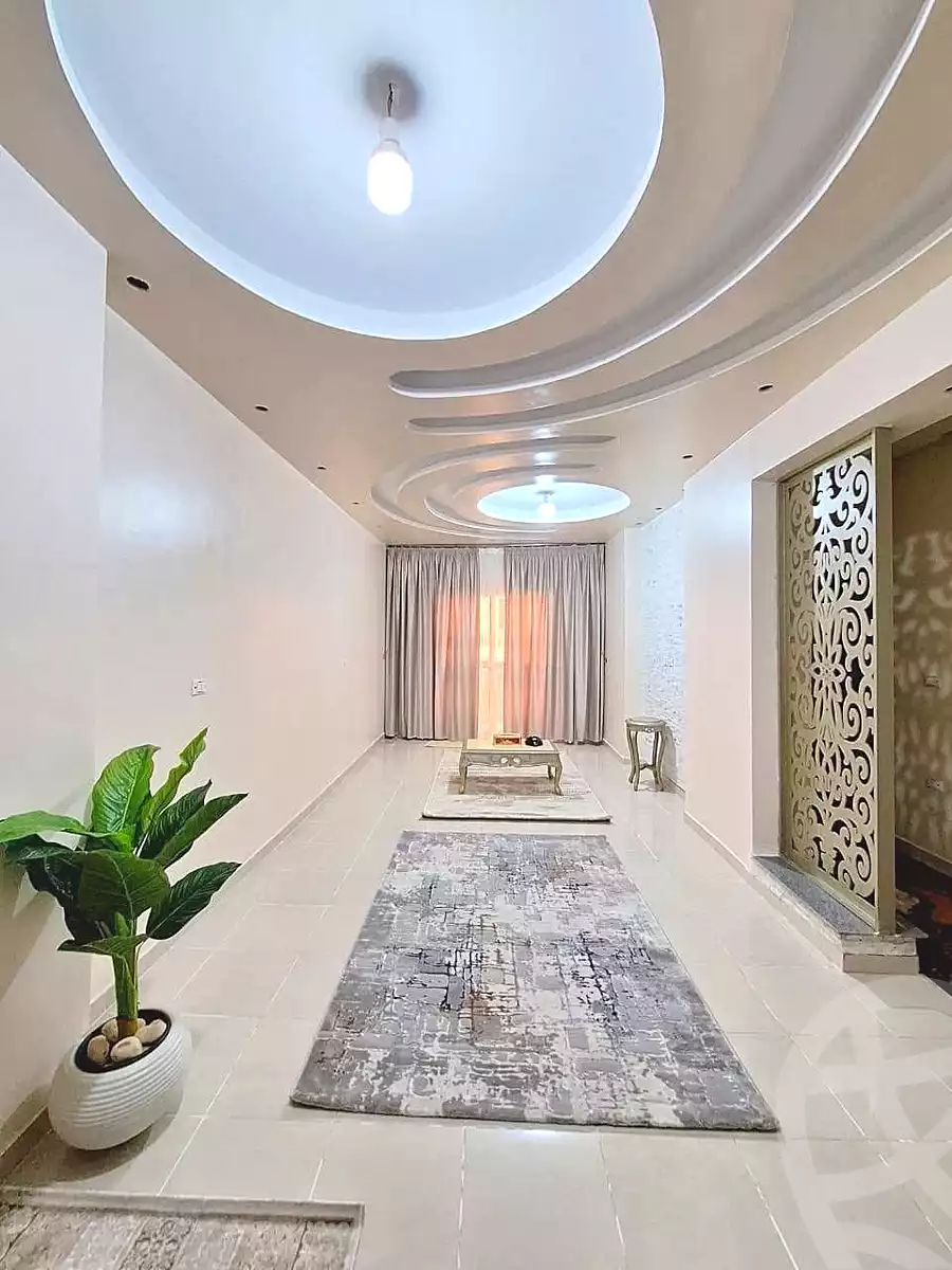 https://aqarmap.com.eg/ar/listing/7228076-for-sale-cairo-helwan-kwrnysh-hlwn