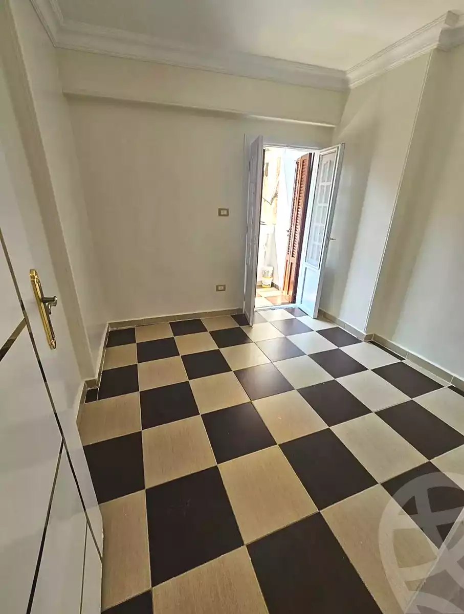 https://aqarmap.com.eg/ar/listing/7228361-for-sale-alexandria-el-asafra-l-sfr-qbly