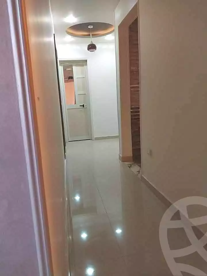 https://aqarmap.com.eg/en/listing/7228747-for-sale-cairo-helwan-helwan-el-sharkeya-ryad-pasha-st