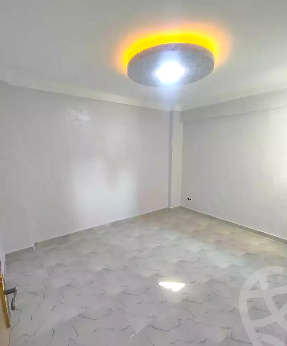 https://aqarmap.com.eg/ar/listing/7228878-for-sale-alexandria-lsywf-el-falki