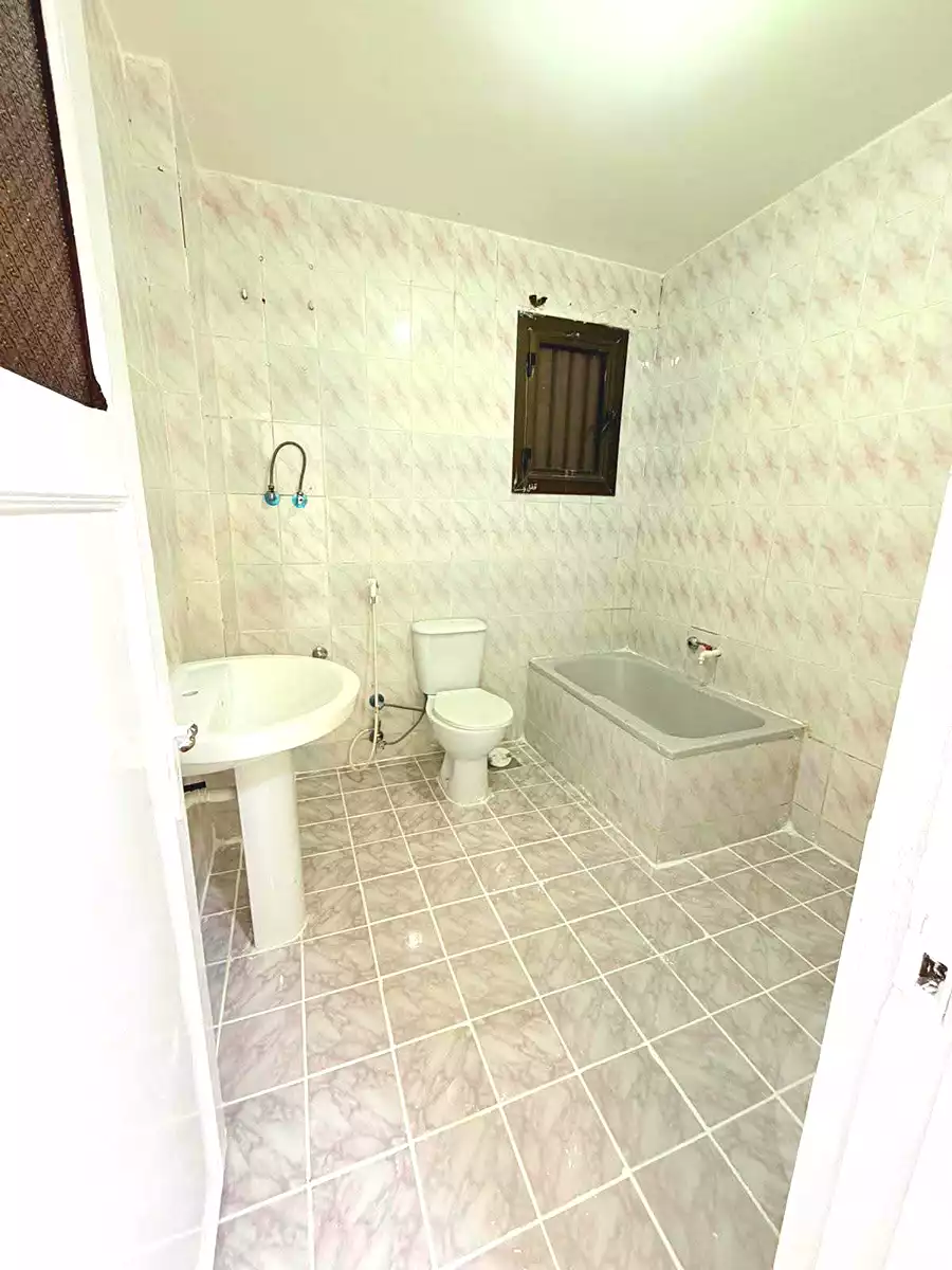 https://aqarmap.com.eg/en/listing/7229164-for-sale-alexandria-al-agamy-shataa-el-nakheel