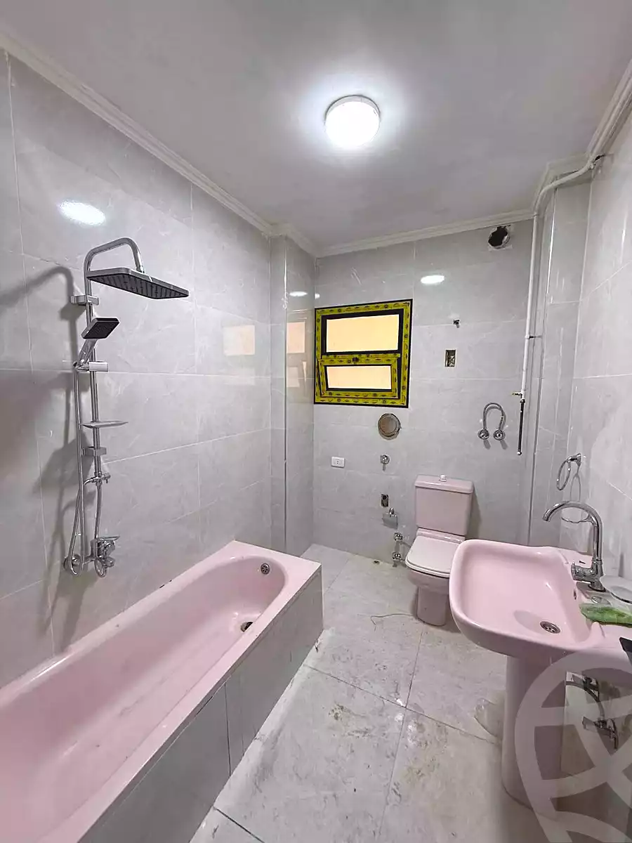 https://aqarmap.com.eg/ar/listing/7229242-for-sale-alexandria-el-asafra-shr-45