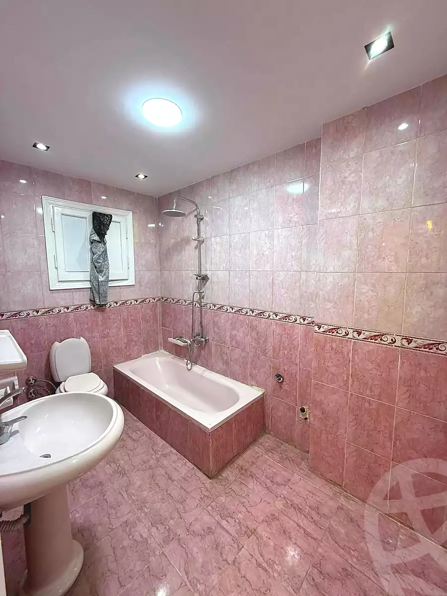 https://aqarmap.com.eg/ar/listing/7229295-for-sale-alexandria-sydy-bshr-sydy-bshr-bhry-shr-mhmwd-l-yswy