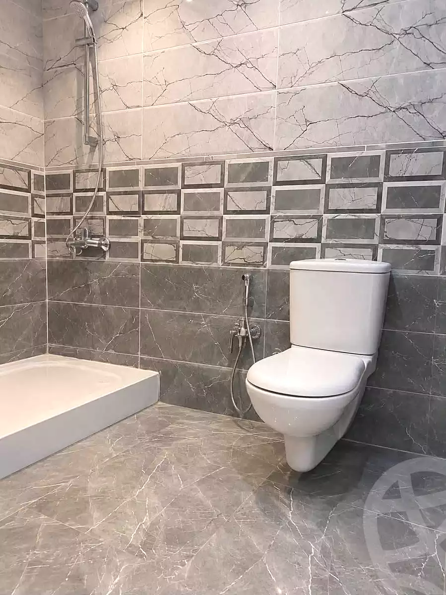 https://aqarmap.com.eg/ar/listing/7229513-for-sale-cairo-helwan-helwan-el-sharkeya-omar-ibn-abd-el-aziz-st