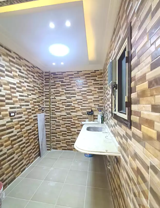 https://aqarmap.com.eg/en/listing/7229800-for-rent-alexandria-al-agamy-el-hanouvel