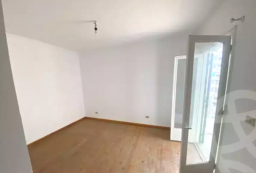 https://aqarmap.com.eg/ar/listing/7229932-for-sale-alexandria-sydy-bshr