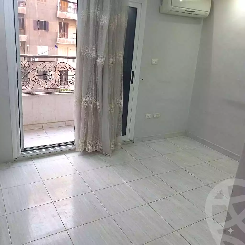 https://aqarmap.com.eg/ar/listing/7230094-for-sale-alexandria-sydy-bshr-sydy-bshr-bhry-shr-mhmwd-l-yswy