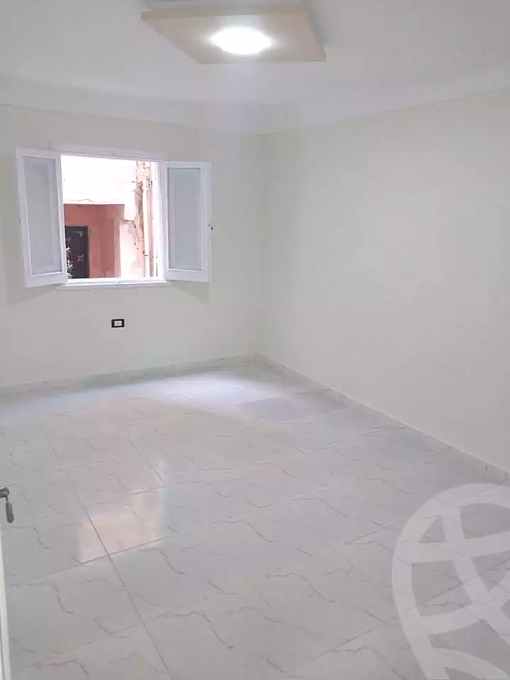 https://aqarmap.com.eg/en/listing/7230386-for-sale-alexandria-al-agamy-el-hanouvel