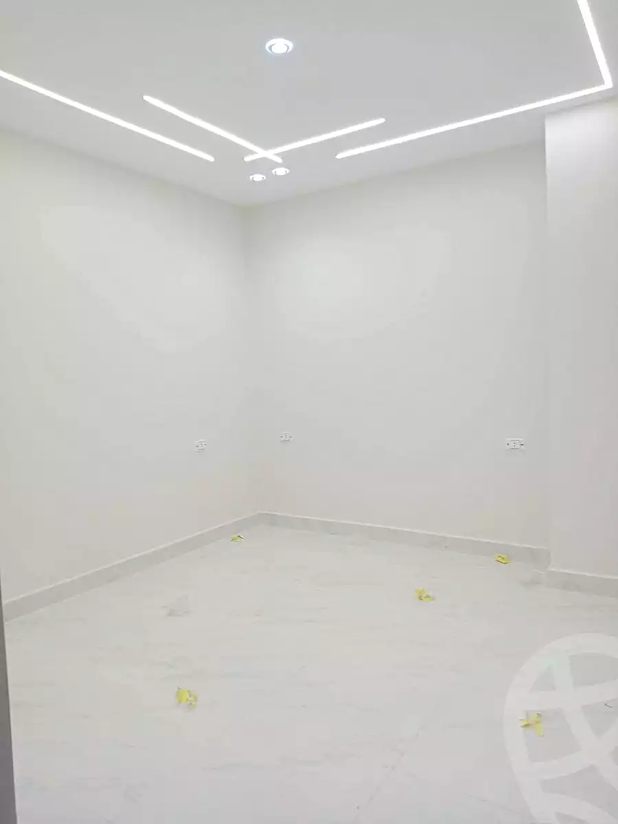 https://aqarmap.com.eg/ar/listing/7230657-for-sale-cairo-el-haram-el-lebeny-soltan-khattab-st