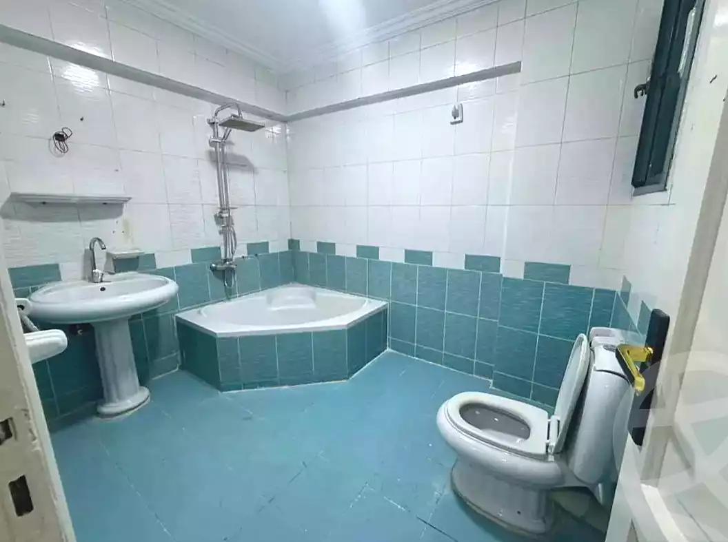 https://aqarmap.com.eg/en/listing/7229705-for-sale-alexandria-el-asafra-shr-jml-bd-lnsr