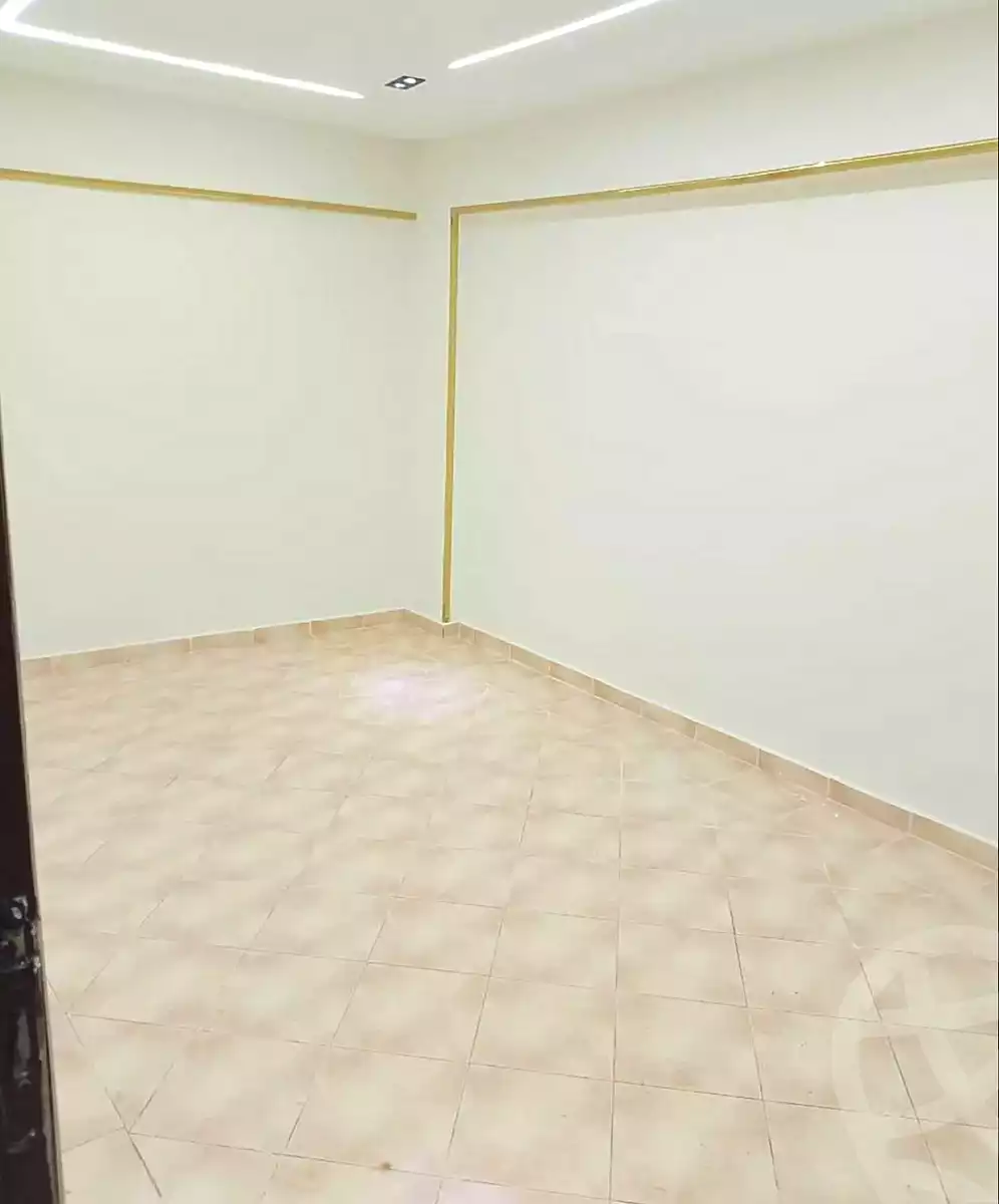 https://aqarmap.com.eg/en/listing/7230759-for-sale-alexandria-al-agamy-el-hanouvel-radwan-st