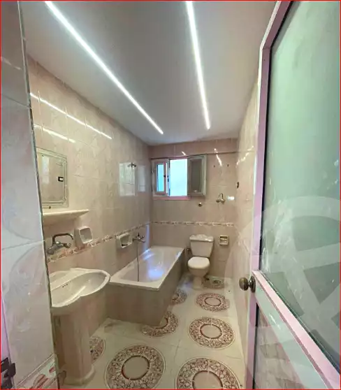 https://aqarmap.com.eg/en/listing/7231011-for-sale-alexandria-lsywf-el-falki