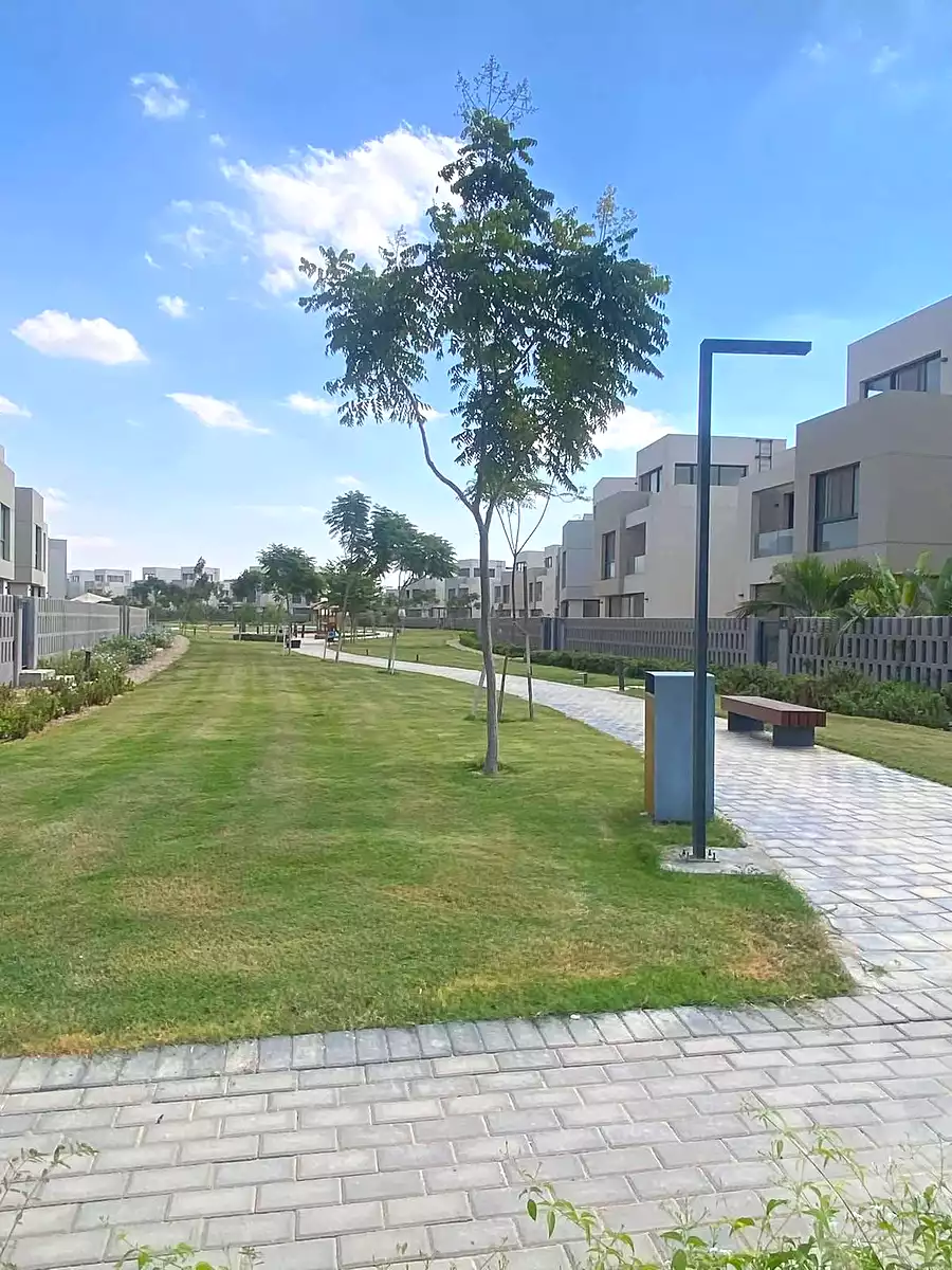 https://aqarmap.com.eg/ar/listing/7231224-for-sale-cairo-el-shorouk-compounds-al-burouj-compound-imkan