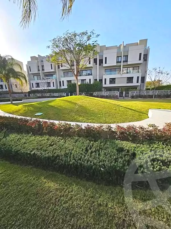 https://aqarmap.com.eg/ar/listing/7231351-for-sale-cairo-el-shorouk-compounds-al-burouj-compound-imkan