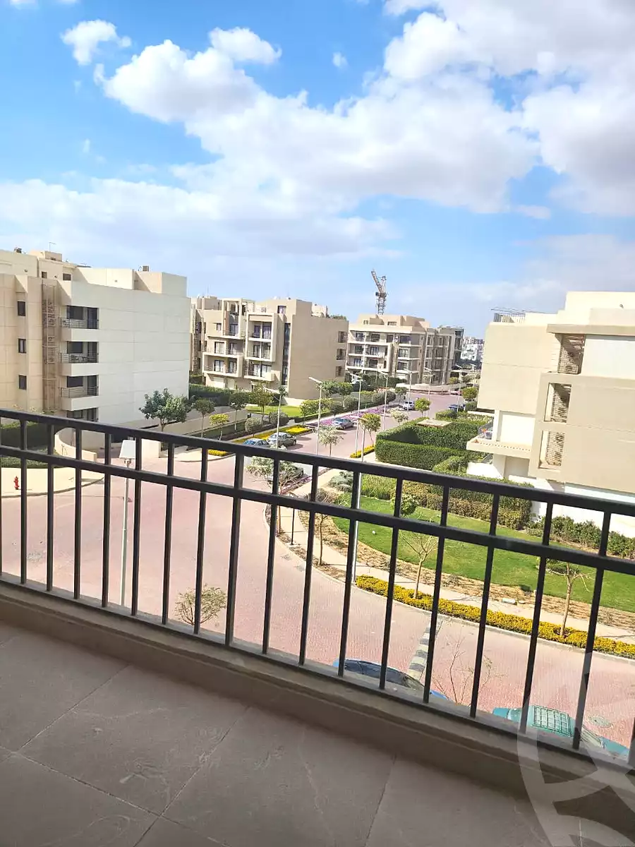 شقة بـ٣ غرف نوم في فيفث سكوير المراسم، صورة ٣ من ١٣