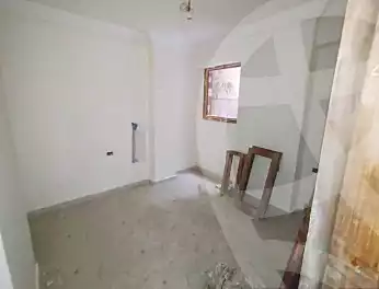https://aqarmap.com.eg/ar/listing/7232250-for-sale-alexandria-moharram-bey-kanal-al-mahmoudeya-al-bahri-st