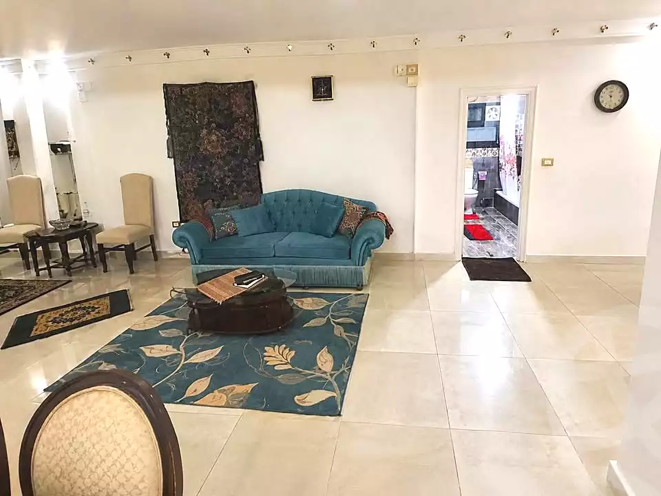 https://aqarmap.com.eg/ar/listing/7232980-for-rent-alexandria-al-agamy-lbytsh-bianchiii