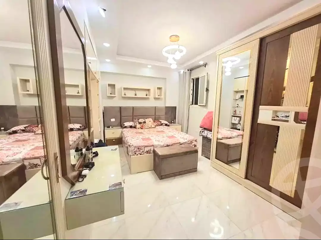 https://aqarmap.com.eg/ar/listing/7233060-for-sale-alexandria-sydy-bshr-sydy-bshr-bhry-el-shaikh-hussein-soliman-18-st